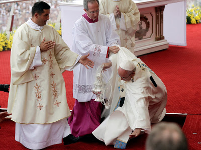 Pope Francis falls