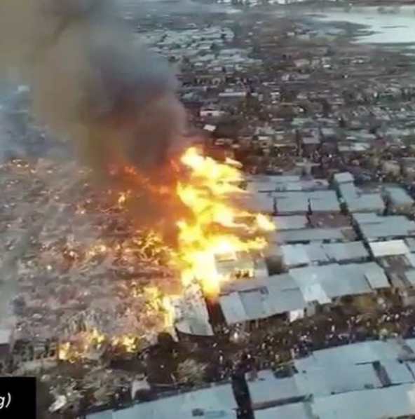 Fire Guts Makoko Slum in Lagos