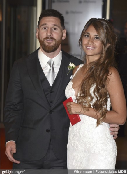 Photos from Lionel Messi & Antonella Roccuzzo’s star studded wedding
