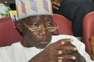 First Civilian Governor Of Lagos State Lateef Jakande Is Dead
