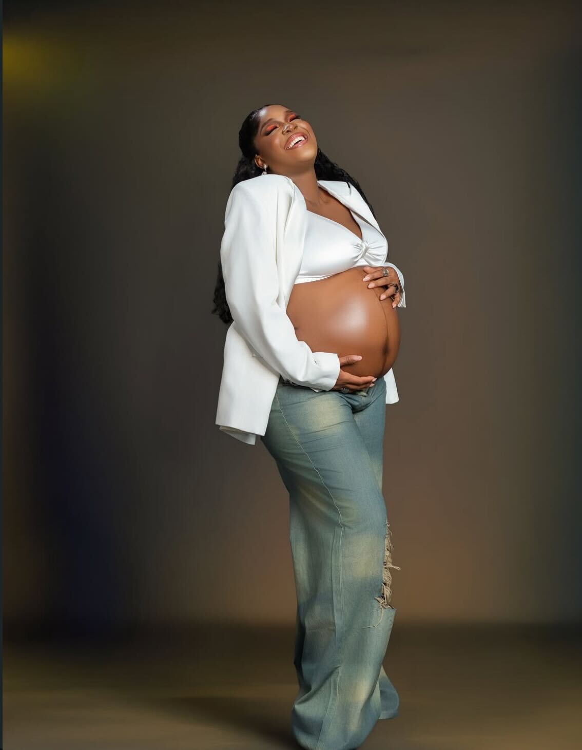 Finally the cat is out of the bag – Lucy Edet Shows Off Baby Bump- OLORISUPERGAL MEDIA