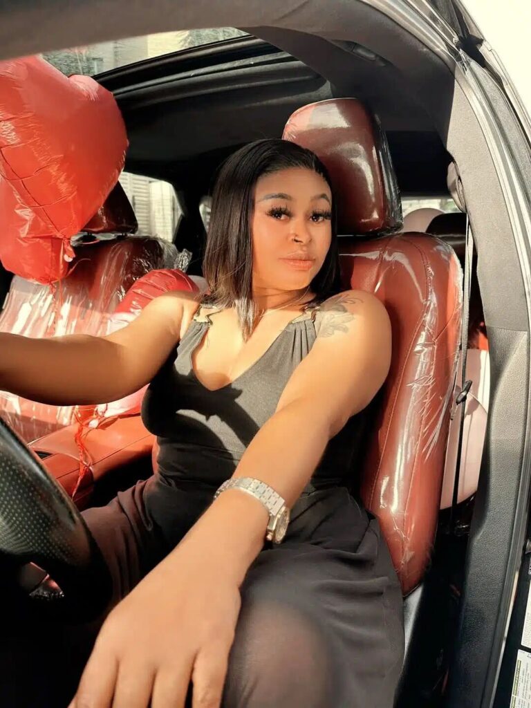 Sarah Martins Blasts Troll After New Car Post, Rejects Comment It Came from BBL-OLORISUPERGAL MEDIA