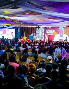 Massive Turnout in Jos for Sarkin Dariya’s Multiple Laffs Comedy Show -OLORISUPERGAL MEDIA