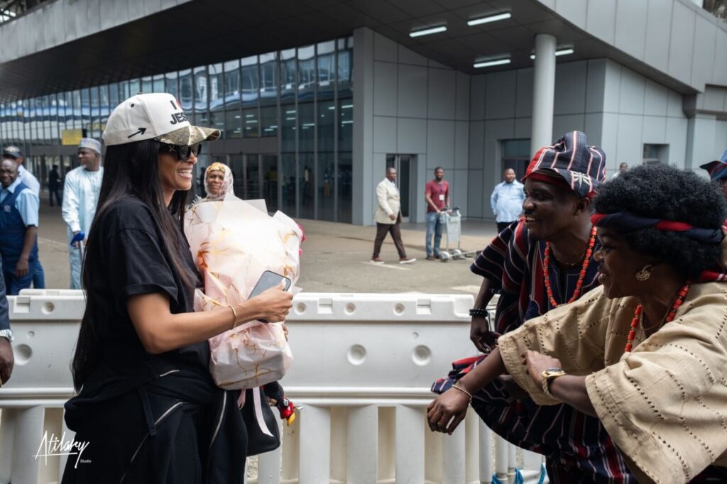 Ciara Touches Down in Lagos for 2025 Lagos Fashion Week-OLORISUPERGAL MEDIA

