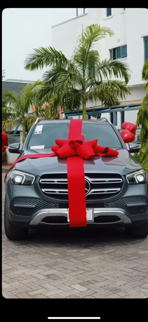 Victor Thompson Surprises Wife with Brand New Car As Push Gift - OLORISUPERGAL MEDIA 

