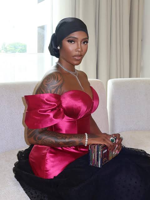 Tiwa Savage Gifts $500 to Every Guest at Christmas Dinner - OloriSuperGal