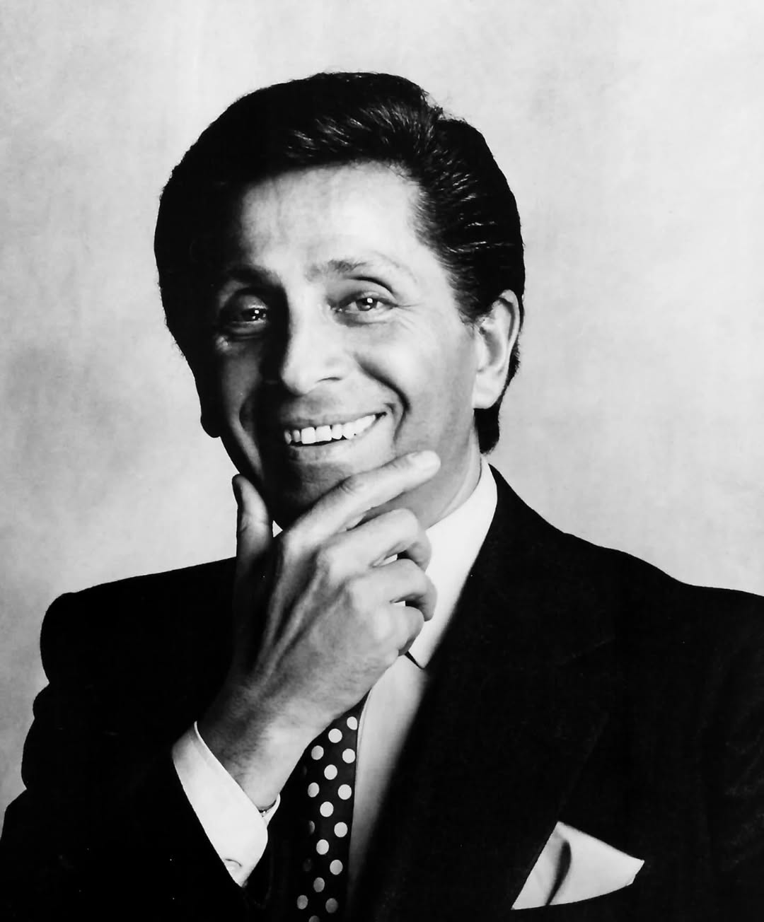 Valentino Garavaniโs Final Farewell: Stars Pay Tribute to Fashion Legend