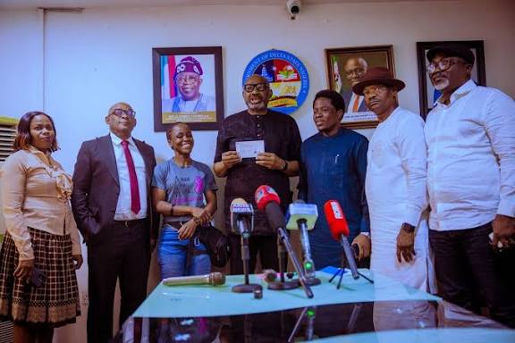 Delta Government Donates ₦10 Million to Support Cancer Advocacy ‘A Ride for Life’- OLORISUPERGAL MEDIA 
