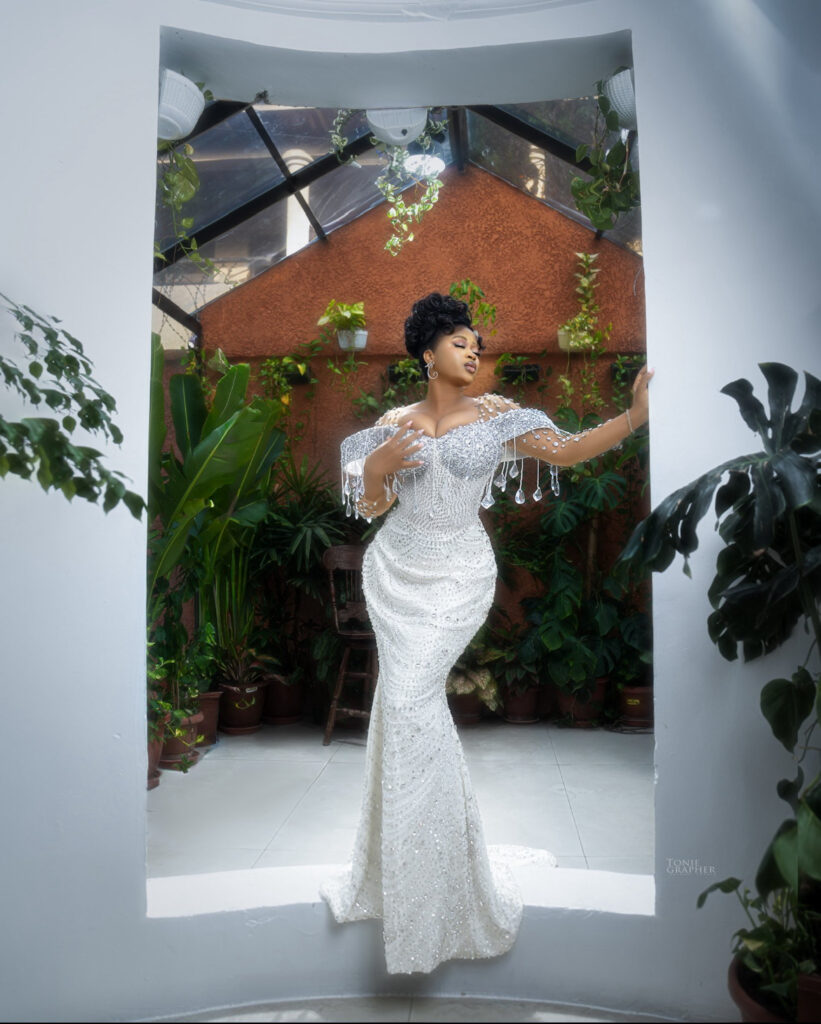 Big Brother Naija Winner Imisioluwa Ayanwale Celebrates 24th Birthday - OLORISUPERGAL MEDIA 
