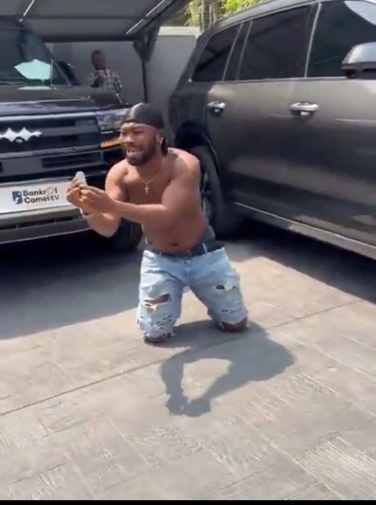 D’Banj Surprises Slimcase With New SUV as C.R.E.A.M Platform Expands Creative Support - OLORISUPERGAL MEDIA 
