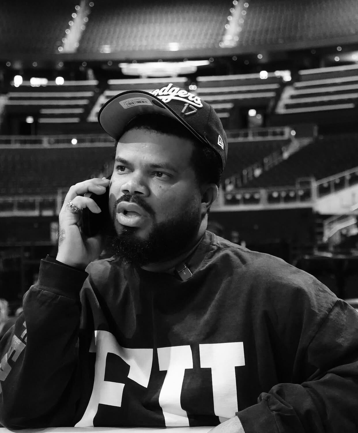 Asika Sparks Reactions After Complaining About Fast-Draining Mobile Data in Lagos
