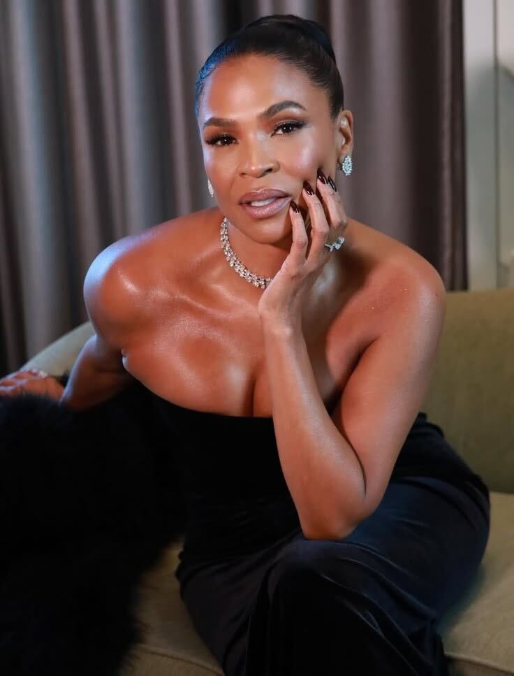 Nia Long Says Late Replies Are A Dealbreaker In Dating