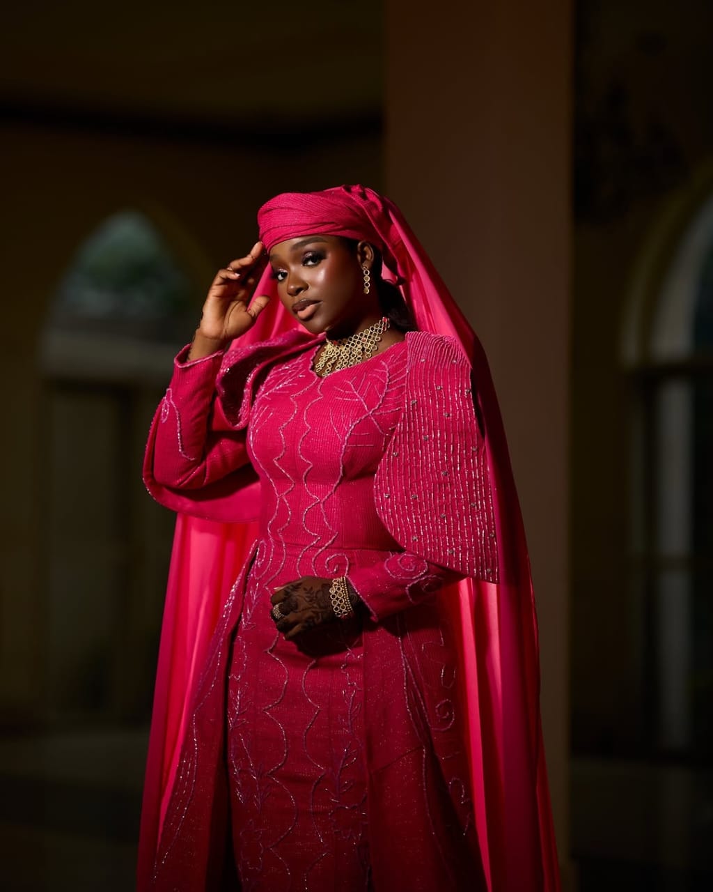Tomike Akinola Turns Heads With Regal Look At #Okanjuwa Premiere