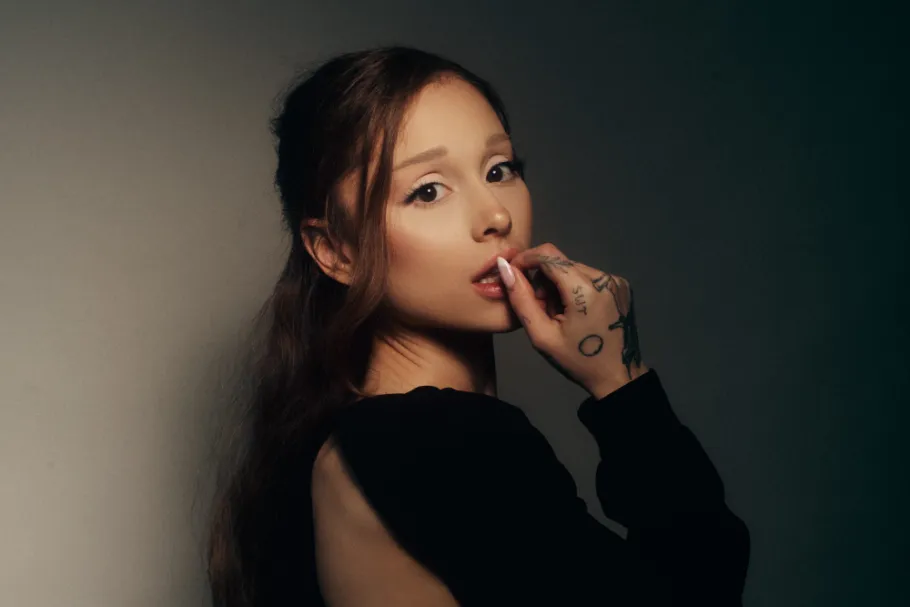 Ariana Grande Releases ‘Hate That I Made You Love Me’ Video Featuring Justin Long