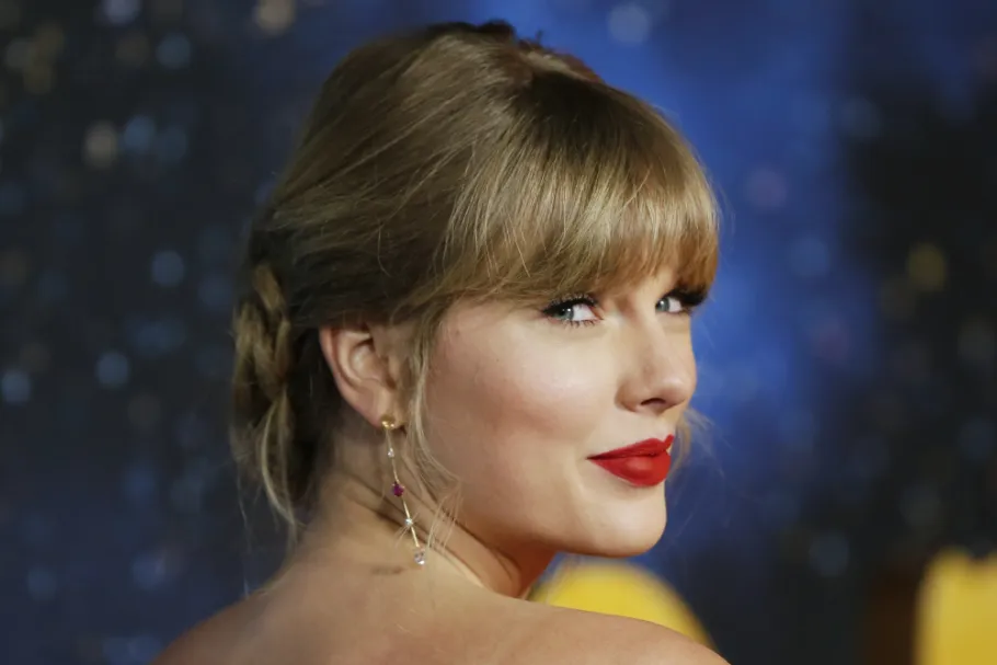 Taylor Swift’s Net Worth Is Now $2 Billion, According to Forbes