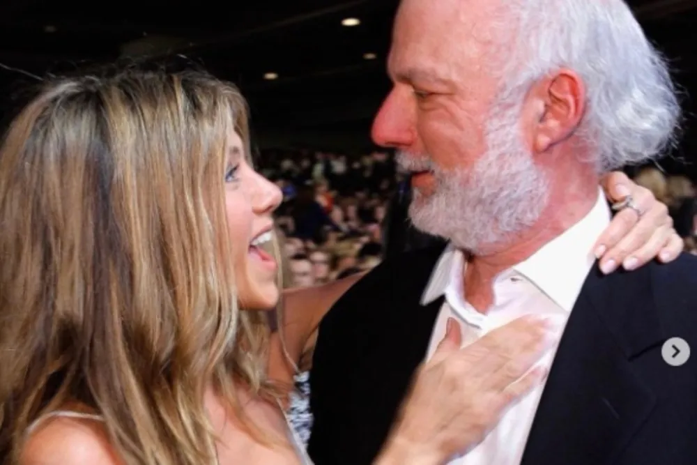 Jennifer Aniston Pays Emotional Tribute to ‘Friends’ Director James Burrows