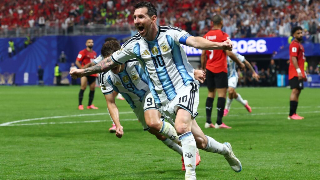 Lionel Messi celebrates his goal for Argentina against Egypt