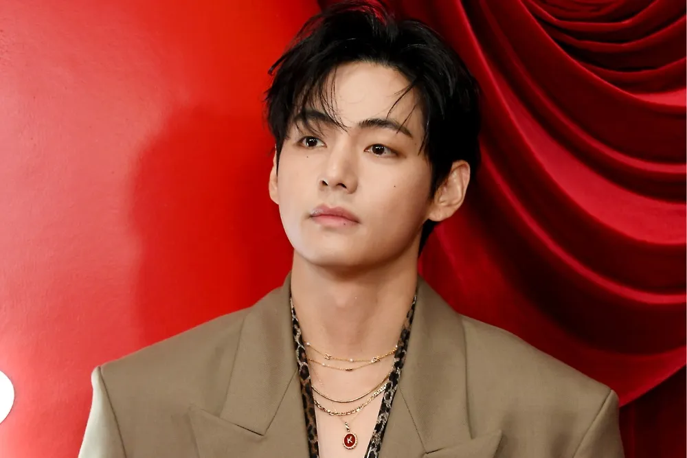 BTS’ V Opens Up About Hearing Loss During World Tour