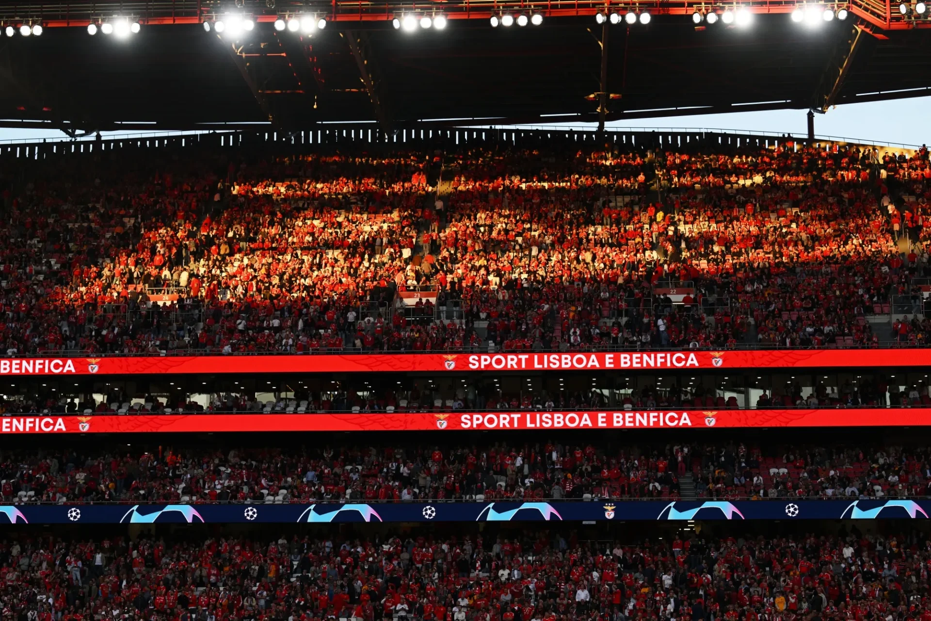 Benfica Shareholder Dos Santos Opens Talks With Investors Over 16.4% Stake