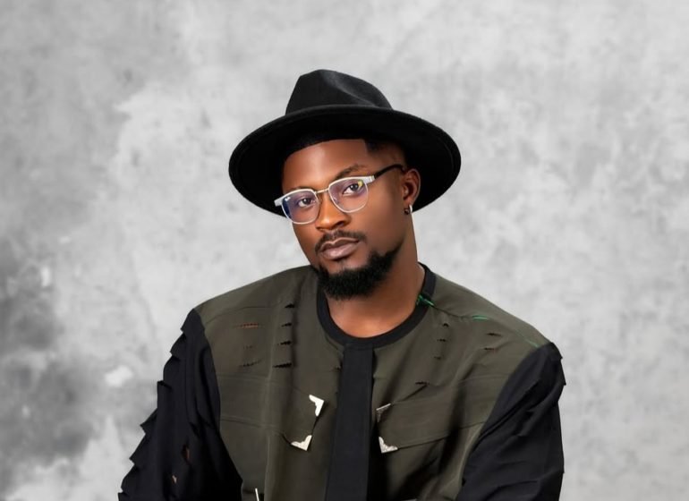 Dada Tolani: Men make advances at me, women think I’m a playe