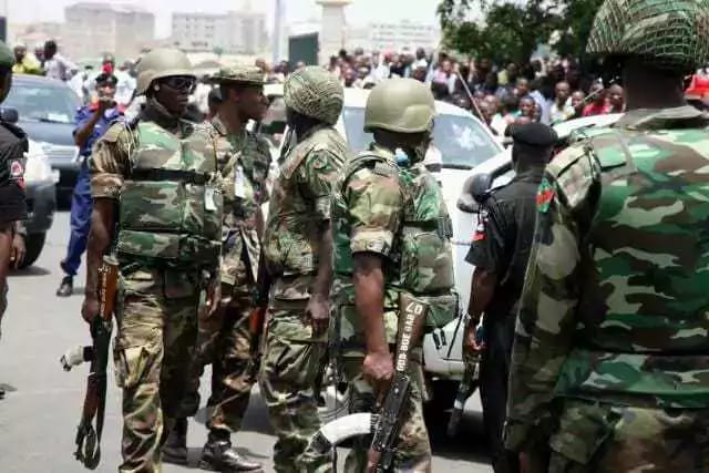 Soldiers of the Nigerian Army